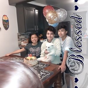 Meet your Posher, Ana